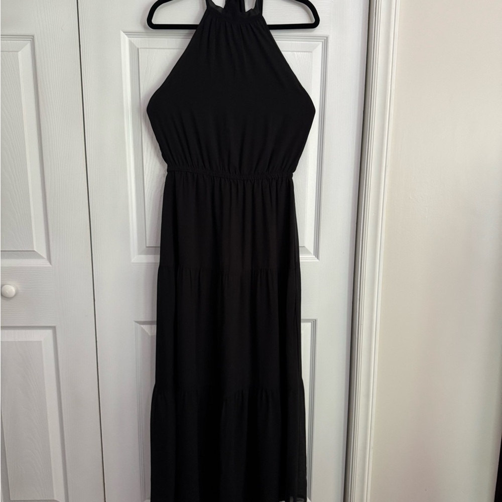 Elegant Black Halter Maxi Dress